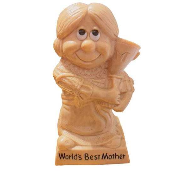 VTG 1970 R&W Berries 6.5” Figurine Statue “World's Best Mother” Trophy Novelty - Picture 8 of 8